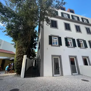 https://living-funchal-executive.madeira-islandshotels.com